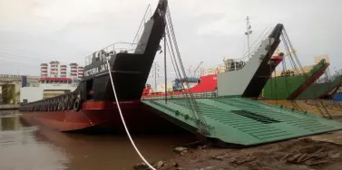 LCT FLEET (SHIP PARTICULARS)  LCT VICTORIA JAYA 1800 DWT Fitted with Container Carriage